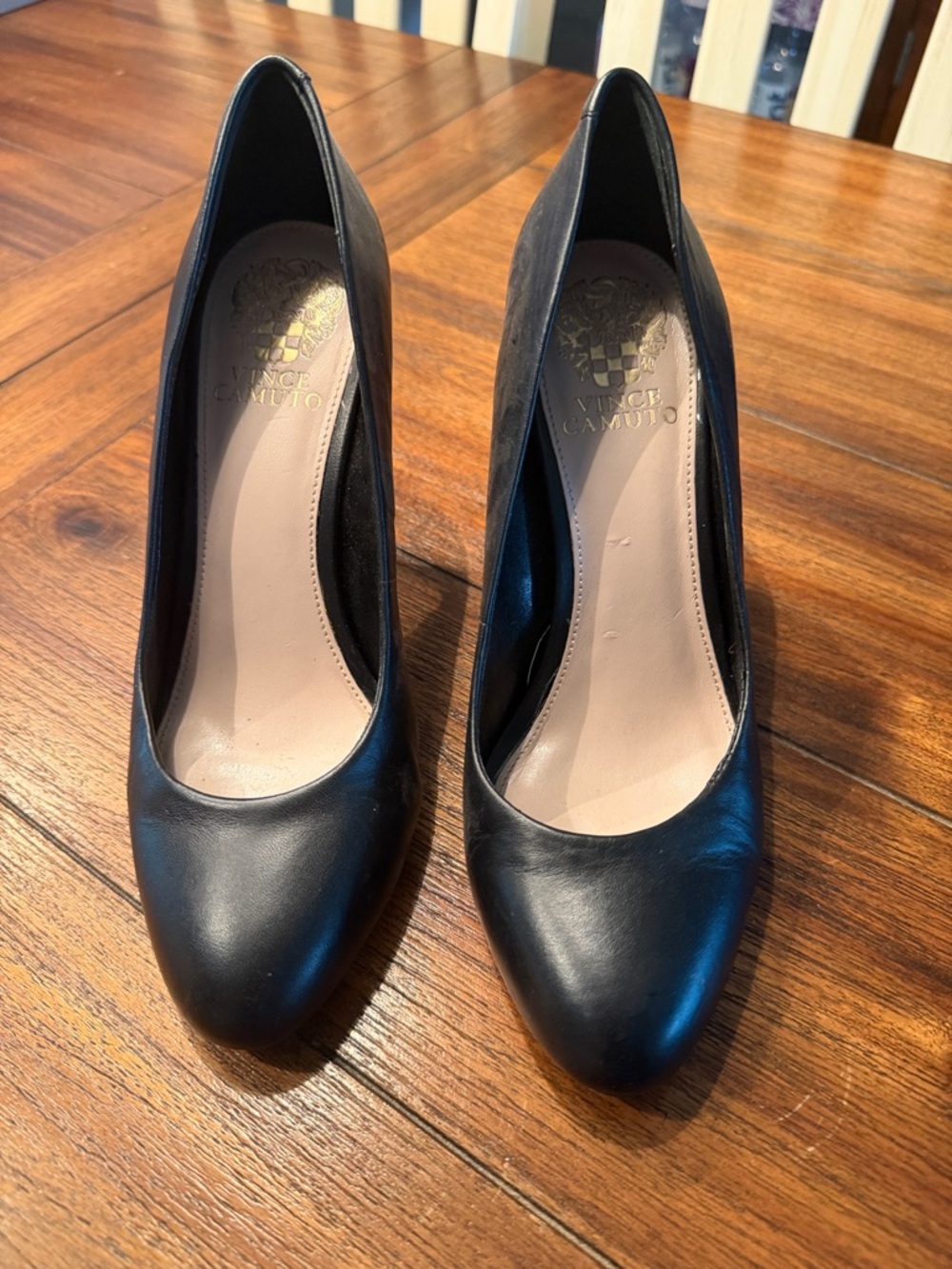 Vince Camuto Black Leather Pointed-Toe Pumps